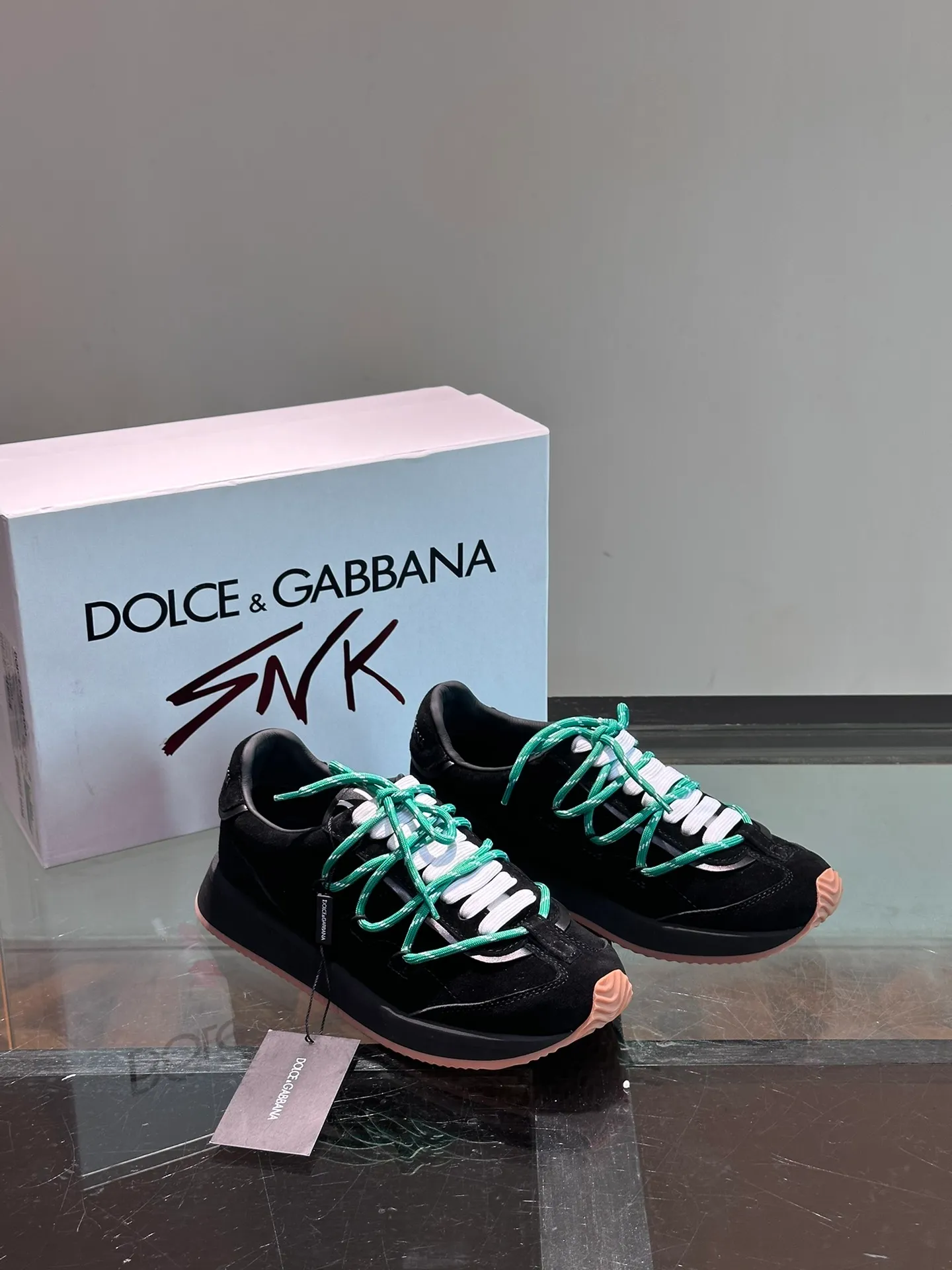 Men's shoes 💰p460 "DG" new men's casual sports shoes! The contrasting color design is eye-catching, fashionable and versatile, and can add luster to various looks. The exquisite design with unique dynamic vitality and modern atmosphere shows modern elegance. Size: 38-44 (45 customized)